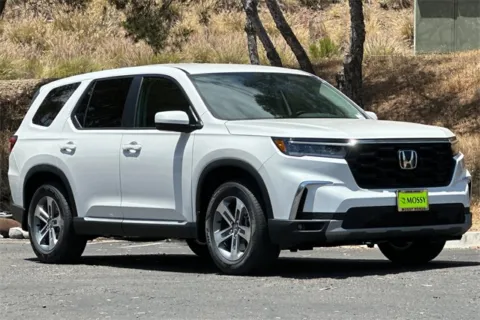 Another view of 2025 Honda Pilot EX-L for sale in Lemon Grove, CA at Mossy Honda