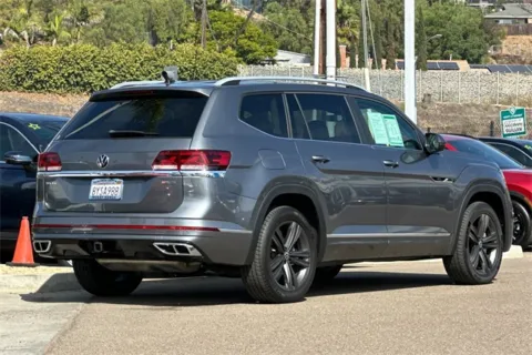 More photos of 2022 Volkswagen Atlas 3.6L V6 SEL R-Line at Mossy Honda, CA