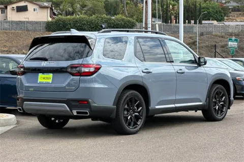 More photos of 2025 Honda Pilot Touring+ at Mossy Honda, CA