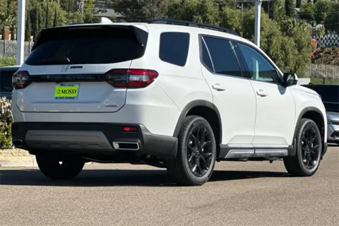 More photos of 2025 Honda Pilot Touring at Mossy Honda, CA