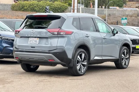 More photos of 2021 Nissan Rogue SL at Mossy Honda, CA