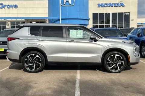 More photos of 2024 Mitsubishi Outlander SE at Mossy Honda, CA