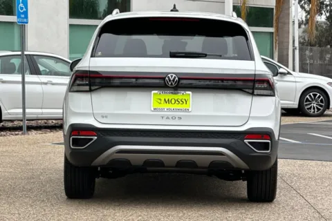More photos of 2025 Volkswagen Taos 1.5T SE at Mossy Volkswagen, CA