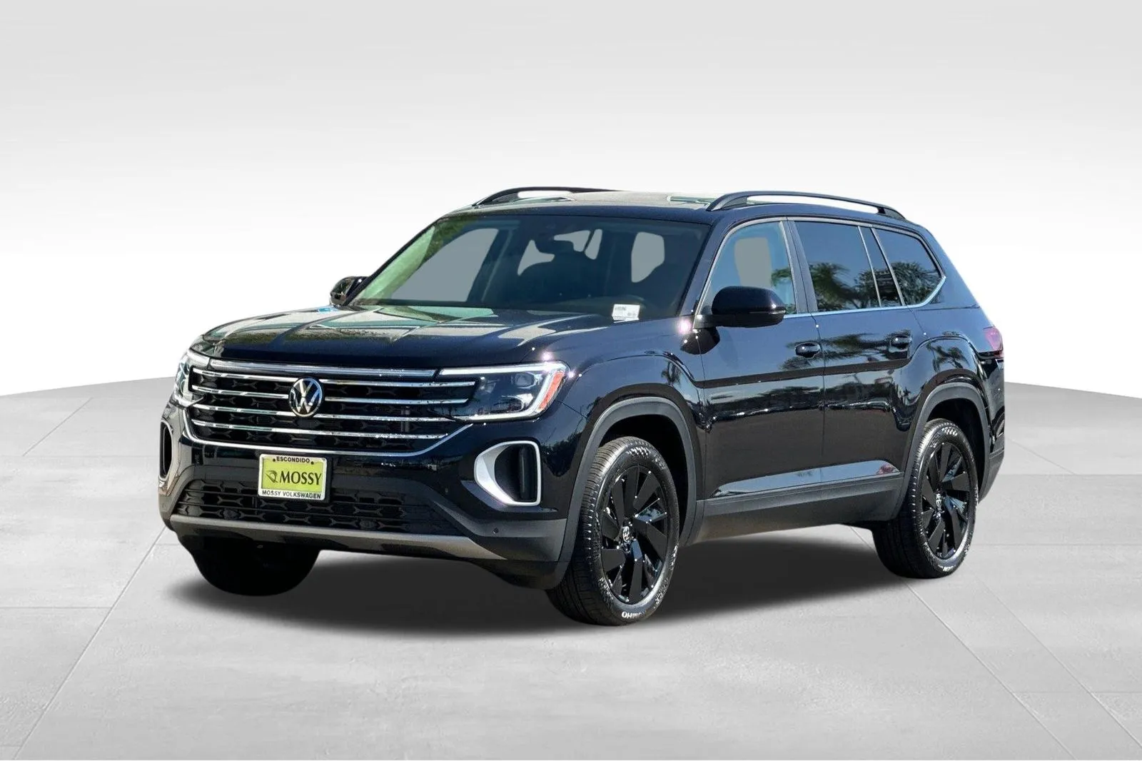 Black 2026 Volkswagen Atlas 2.0T SE w/Technology for sale in Escondido, CA