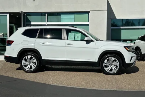 Another view of 2022 Volkswagen Atlas 3.6L V6 SE w/Technology for sale in Escondido, CA at Mossy Volkswagen