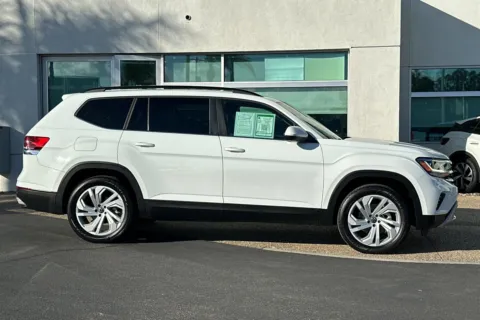 Another view of 2022 Volkswagen Atlas 3.6L V6 SE w/Technology for sale in Escondido, CA at Mossy Volkswagen