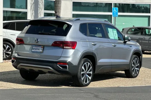 More photos of 2023 Volkswagen Taos 1.5T SE at Mossy Volkswagen, CA