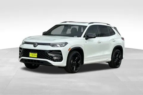 White 2026 Volkswagen Tiguan 2.0T SE R-Line Black for sale in Escondido, CA