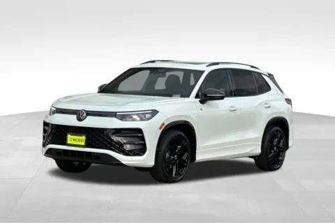 White 2026 Volkswagen Tiguan 2.0T SE R-Line Black for sale in Escondido, CA