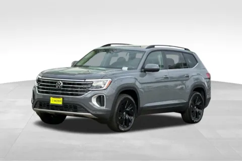 Gray 2026 Volkswagen Atlas 2.0T SE w/Technology for sale in Escondido, CA