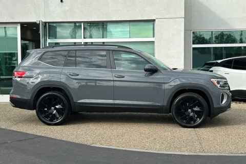 Another view of 2026 Volkswagen Atlas 2.0T SE w/Technology for sale in Escondido, CA at Mossy Volkswagen