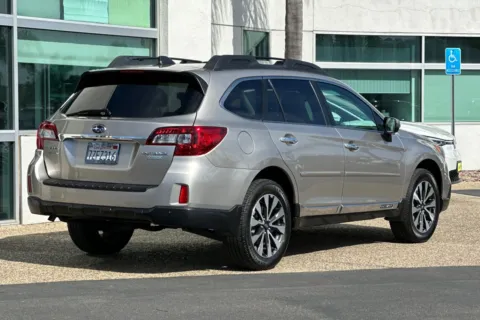 More photos of 2017 Subaru Outback 2.5i at Mossy Volkswagen, CA