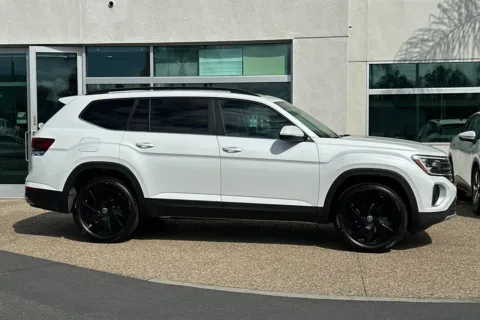 Another view of 2026 Volkswagen Atlas 2.0T SE w/Technology for sale in Escondido, CA at Mossy Volkswagen