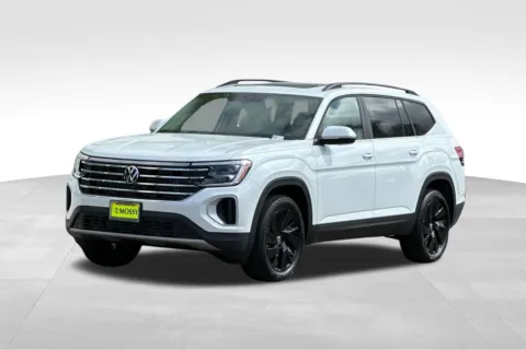 White 2026 Volkswagen Atlas 2.0T SE w/Technology for sale in Escondido, CA