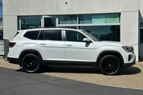 Another view of 2026 Volkswagen Atlas 2.0T SE w/Technology for sale in Escondido, CA at Mossy Volkswagen