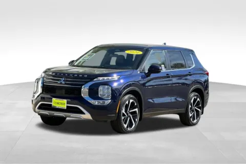 Blue 2024 Mitsubishi Outlander SE for sale in Escondido, CA