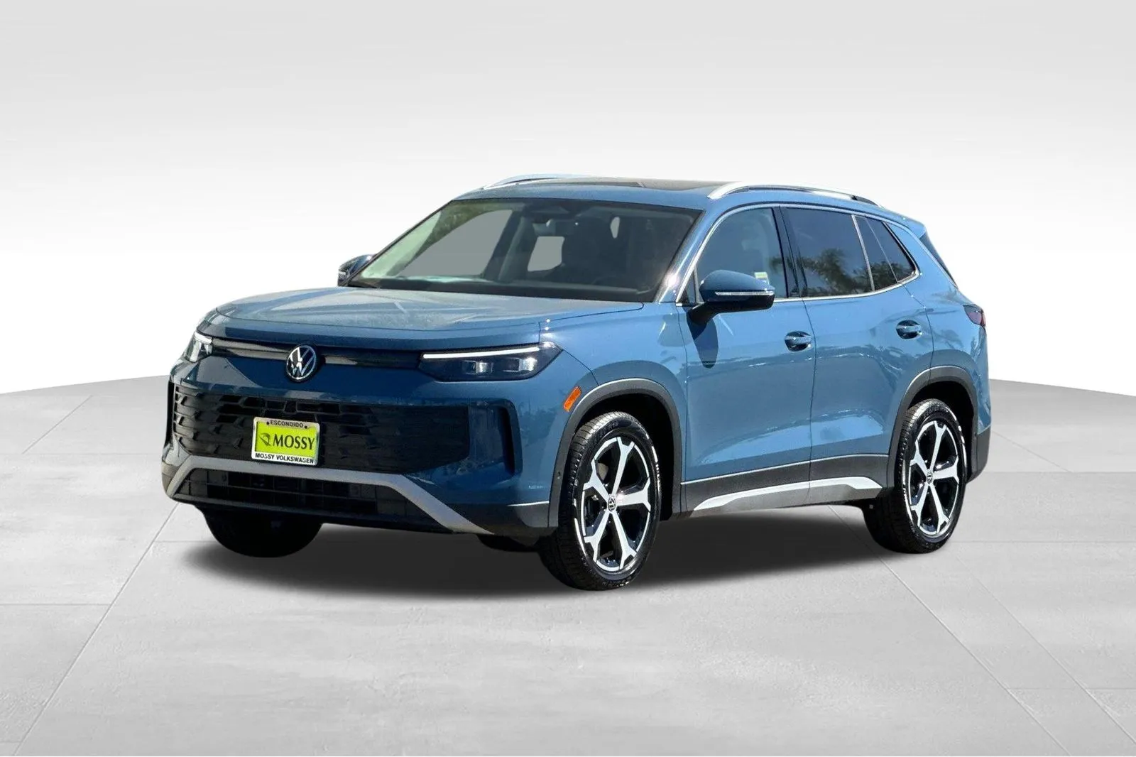 Blue 2026 Volkswagen Tiguan 2.0T SE for sale in Escondido, CA