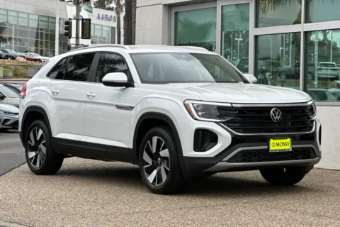 Photos of 2026 Volkswagen Atlas Cross Sport 2.0T SE w/Technology for sale in Escondido, CA at Mossy Volkswagen