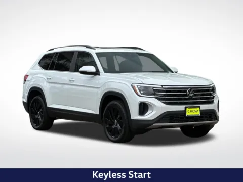 Photos of 2026 Volkswagen Atlas SE w/Technology for sale in Escondido, CA at Mossy Volkswagen