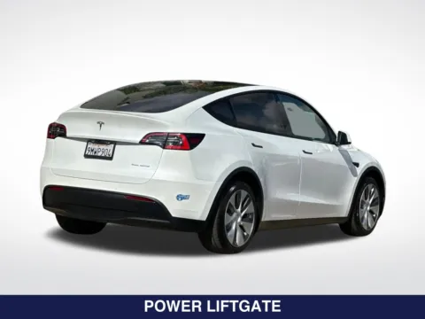 More photos of 2021 Tesla Model Y Long Range at Mossy Volkswagen, CA