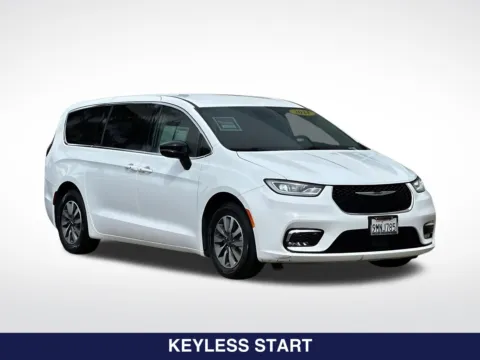 Photos of 2024 Chrysler Pacifica Hybrid Select for sale in Escondido, CA at Mossy Volkswagen