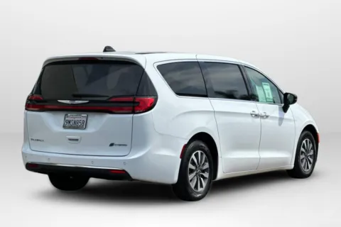 More photos of 2024 Chrysler Pacifica Hybrid Select at Mossy Volkswagen, CA