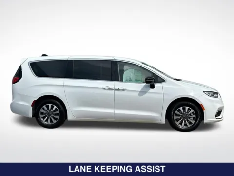 More photos of 2024 Chrysler Pacifica Hybrid Select at Mossy Volkswagen, CA