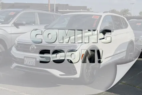 White 2023 Volkswagen Tiguan 2.0T SE R-Line Black for sale in Escondido, CA