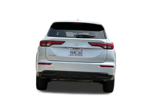 More photos of 2024 Mitsubishi Outlander ES at Mossy Volkswagen, CA