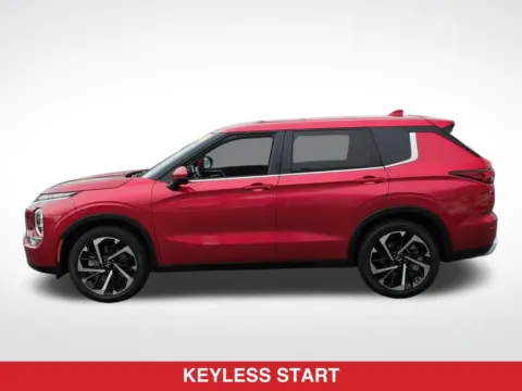 More photos of 2022 Mitsubishi Outlander SE at Mossy Volkswagen, CA