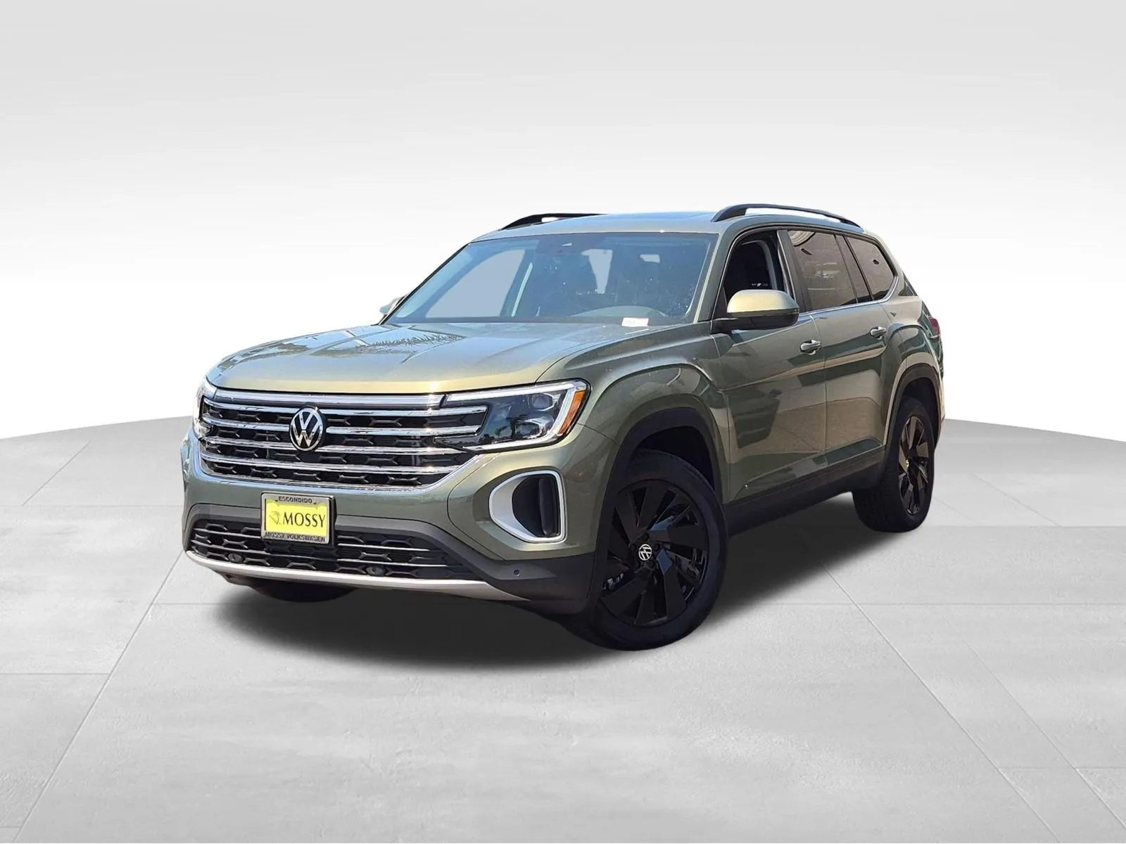 Green 2026 Volkswagen Atlas SE w/Technology for sale in Escondido, CA