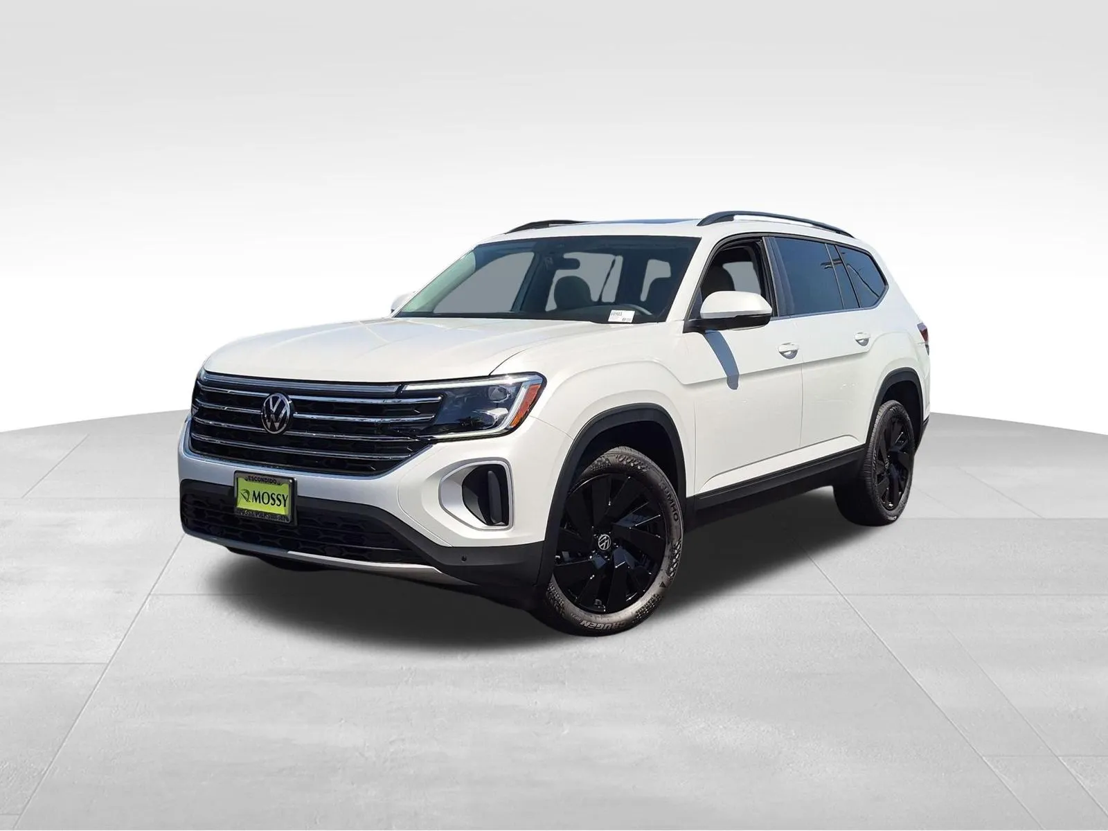 White 2026 Volkswagen Atlas 2.0T SE w/Technology for sale in Escondido, CA
