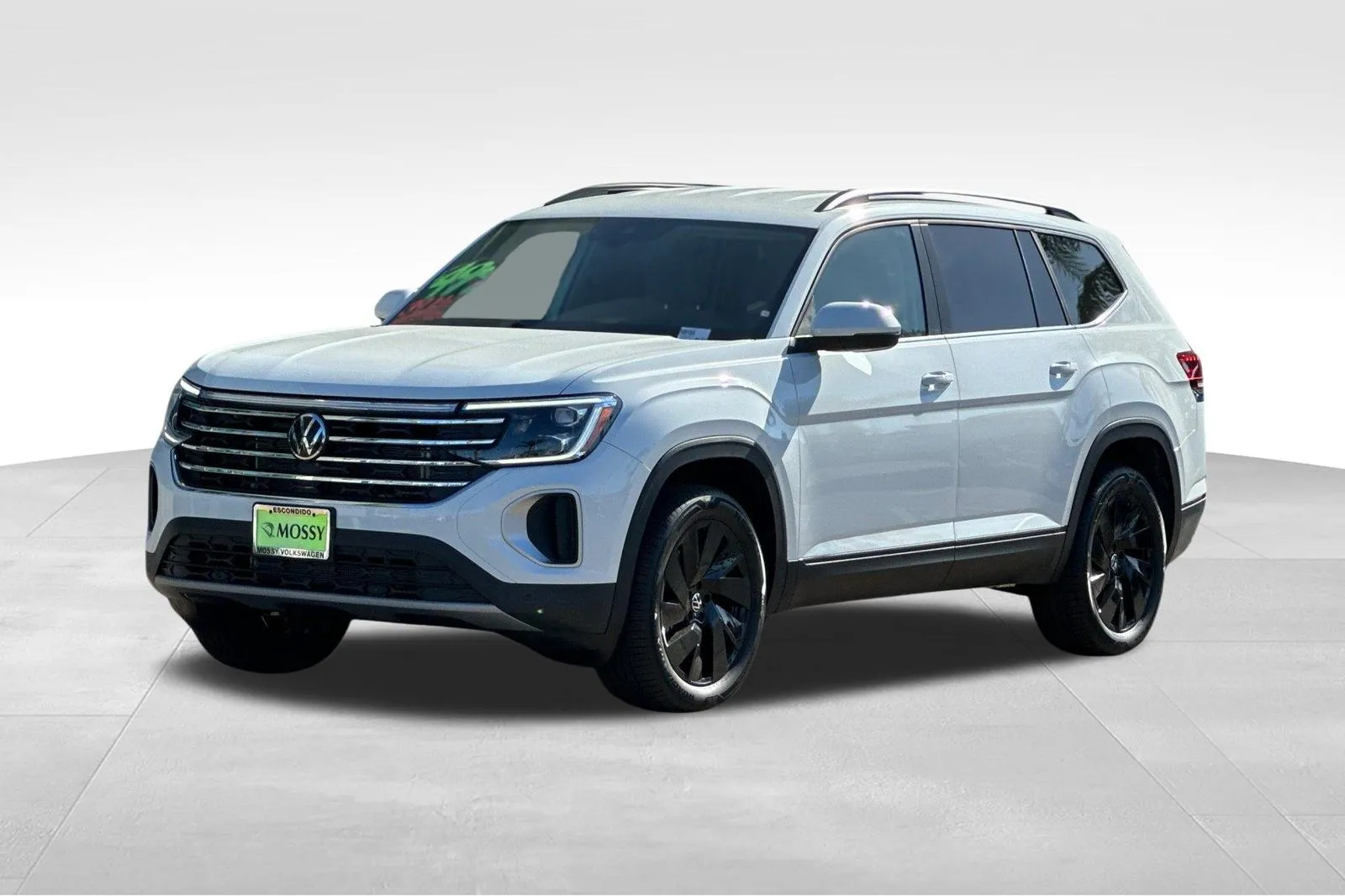 2025 Volkswagen Atlas 2.0T SE w/Technology for sale in Escondido, CA