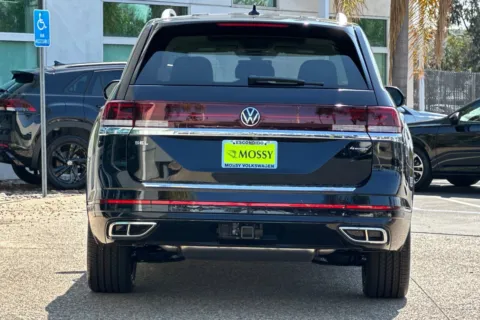 More photos of 2025 Volkswagen Atlas 2.0T SEL Premium R-Line at Mossy Volkswagen, CA