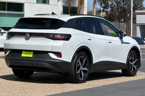 More photos of 2025 Volkswagen ID.4 Pro S at Mossy Volkswagen, CA