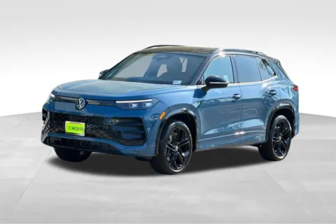 Blue 2025 Volkswagen Tiguan 2.0T SE R-Line Black for sale in Escondido, CA