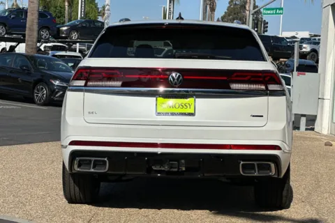 More photos of 2025 Volkswagen Atlas Cross Sport 2.0T SEL Premium R-Line at Mossy Volkswagen, CA