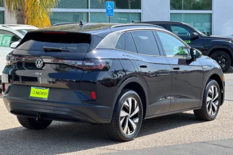 More photos of 2023 Volkswagen ID.4 Pro at Mossy Volkswagen, CA