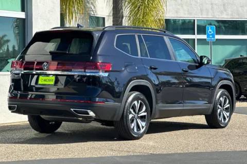 More photos of 2025 Volkswagen Atlas 2.0T SE at Mossy Volkswagen, CA