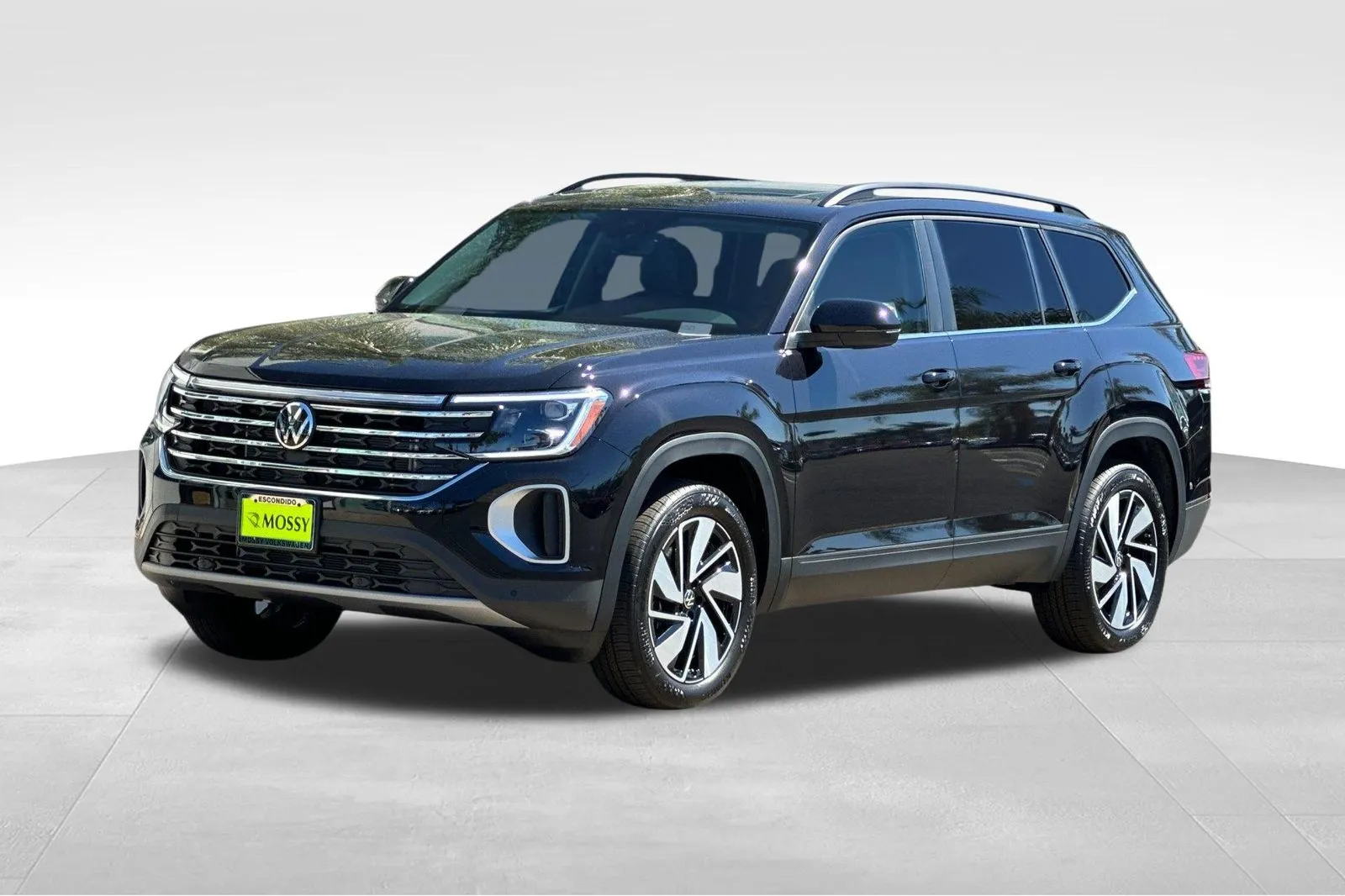 Black 2026 Volkswagen Atlas 2.0T SE w/Technology for sale in Escondido, CA