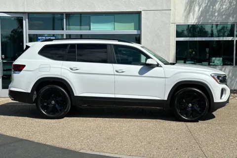 Another view of 2026 Volkswagen Atlas 2.0T SE w/Technology for sale in Escondido, CA at Mossy Volkswagen