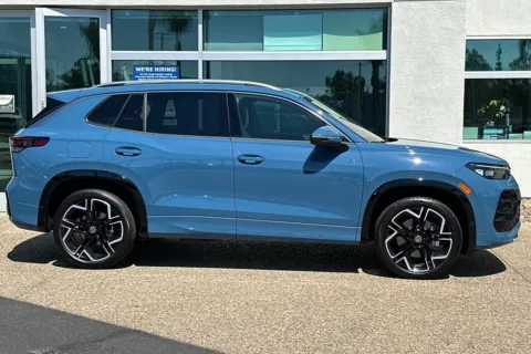 Another view of 2025 Volkswagen Tiguan 2.0T SEL R-Line for sale in Escondido, CA at Mossy Volkswagen