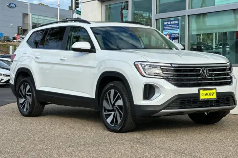 Photos of 2026 Volkswagen Atlas 2.0T SE w/Technology for sale in Escondido, CA at Mossy Volkswagen