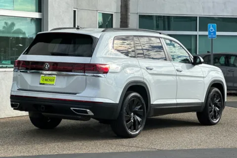 More photos of 2026 Volkswagen Atlas 2.0T SE w/Technology at Mossy Volkswagen, CA