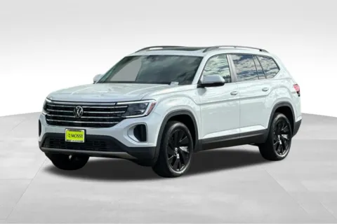 White 2026 Volkswagen Atlas 2.0T SE w/Technology for sale in Escondido, CA