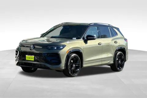Green 2026 Volkswagen Tiguan SE for sale in Escondido, CA