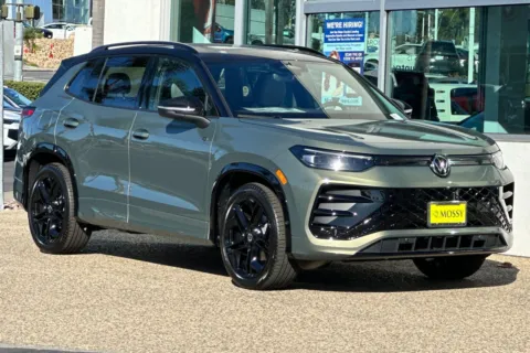Photos of 2026 Volkswagen Tiguan SE for sale in Escondido, CA at Mossy Volkswagen