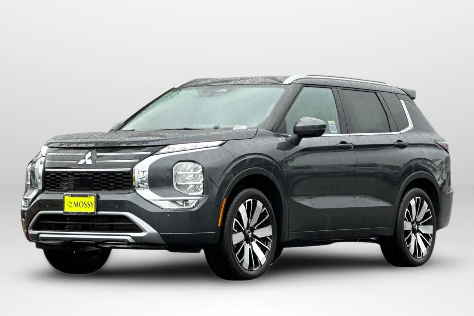 Gray 2026 Mitsubishi Outlander SEL for sale in Escondido, CA