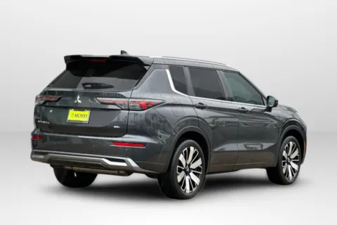 More photos of 2026 Mitsubishi Outlander SEL at Mossy Mitsubishi, CA