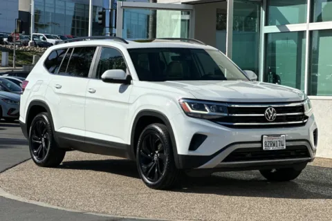 Photos of 2022 Volkswagen Atlas 3.6L V6 SE w/Technology for sale in Escondido, CA at Mossy Mitsubishi